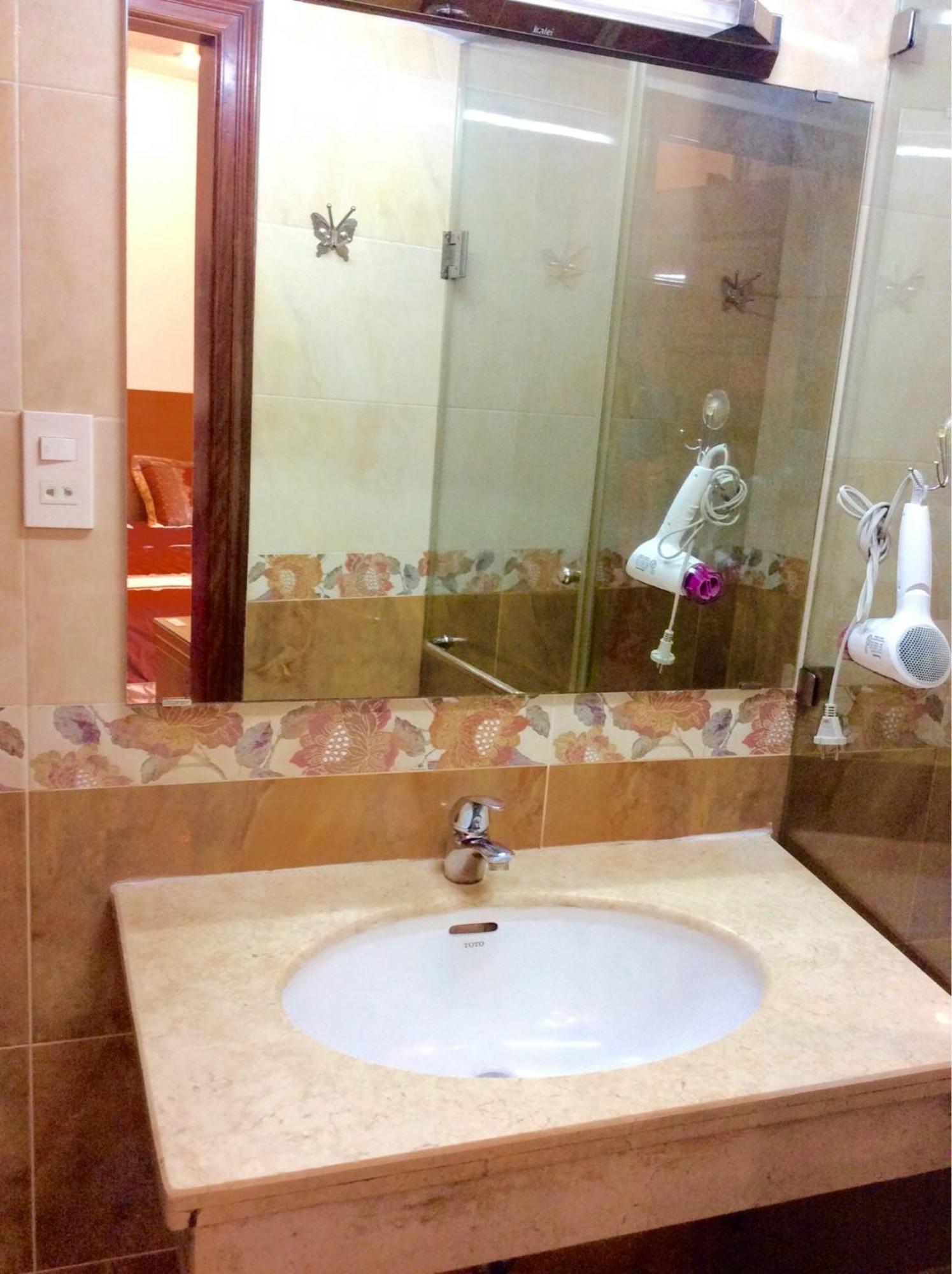 Serviced Apartment Next To The Hanoi Opera House Can Ho Day Du Tien Nghi Co Thang May Ngay Gan Nha Hat Lon Luaran gambar